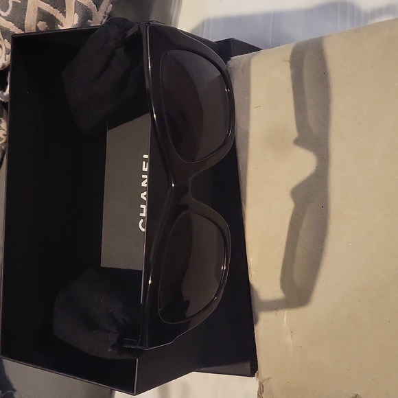 Chanel sunglasses main image 8